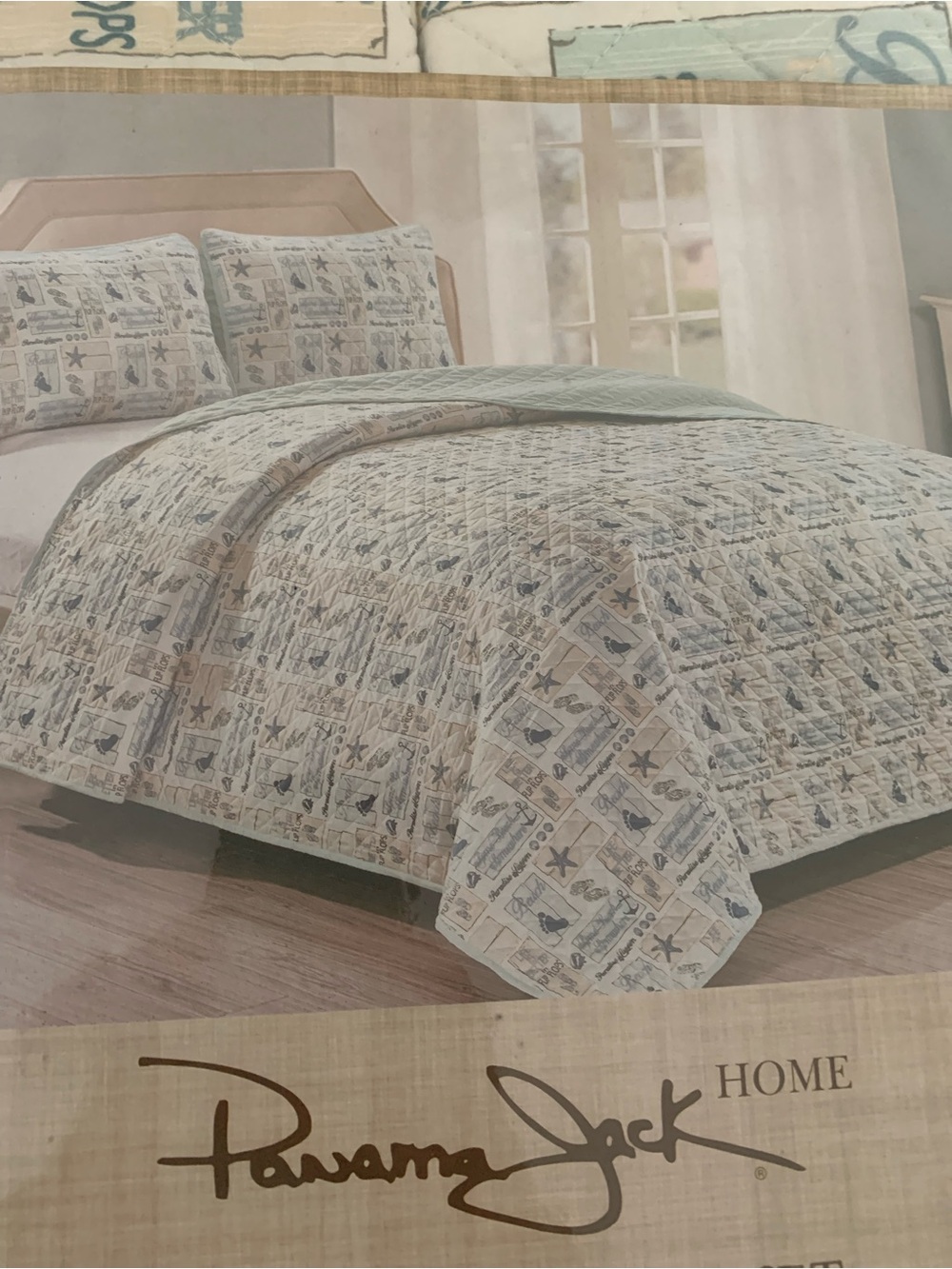 Panama Jack Coastal Quilt Set in Light Blue and Beige Motif